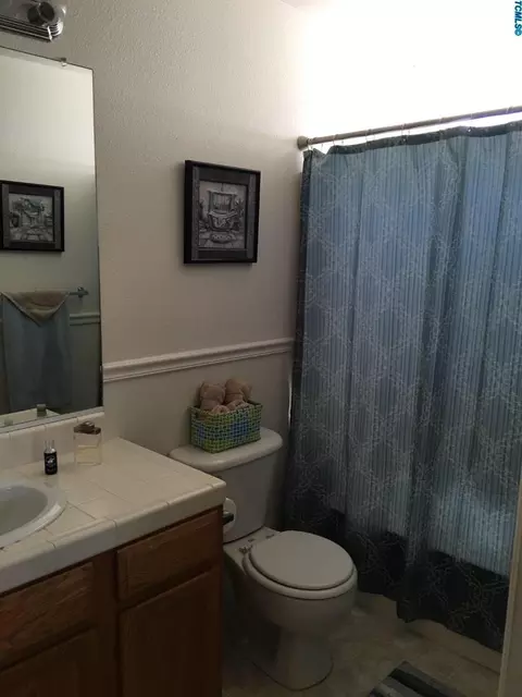 1903 E Copper Ave, Visalia, CA 93292 photo 31