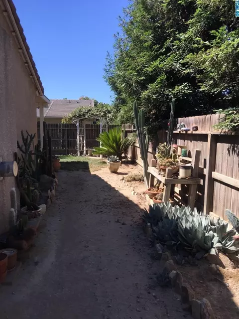 1903 E Copper Ave, Visalia, CA 93292 photo 14