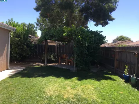 1903 E Copper Ave, Visalia, CA 93292 photo 18