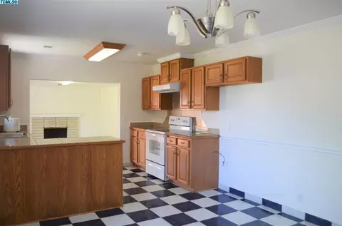 316 E Spruce Ave, Lemoore, CA 93245 photo 22