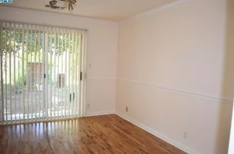316 E Spruce Ave, Lemoore, CA 93245 photo 4
