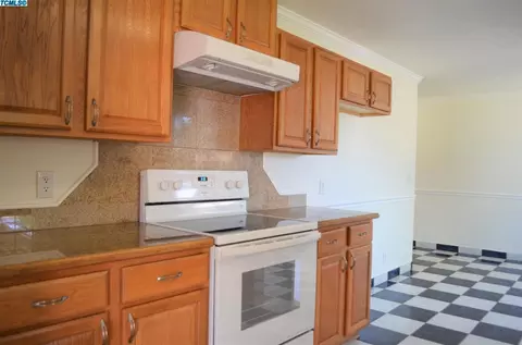 316 E Spruce Ave, Lemoore, CA 93245 photo 27