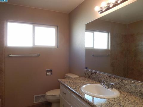 342 E Gail Ave, Tulare, CA 93274 photo 16