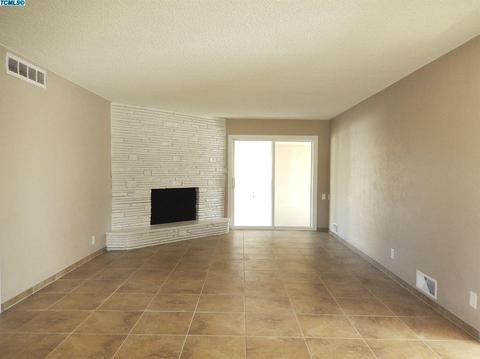 342 E Gail Ave, Tulare, CA 93274 photo 6
