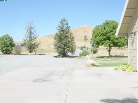 30270 Sierra Sunrise Dr, Exeter, CA 93221 photo 5