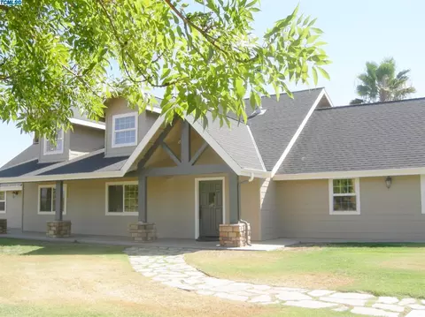 30270 Sierra Sunrise Dr, Exeter, CA 93221 photo 2
