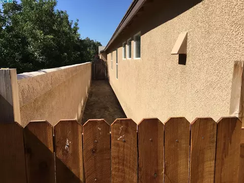 1211 E Mesa Ct, Visalia, CA 93292 photo 34