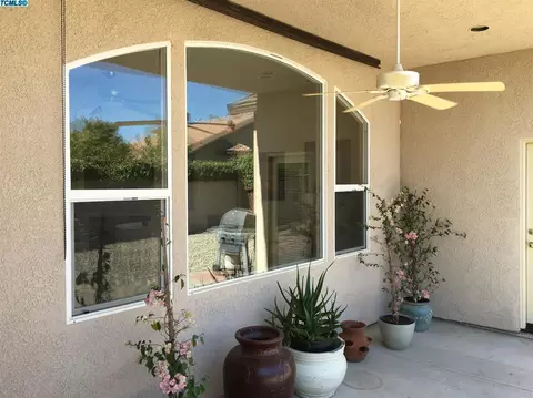 1211 E Mesa Ct, Visalia, CA 93292 photo 31