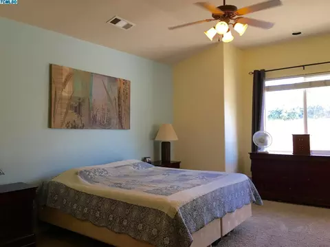1211 E Mesa Ct, Visalia, CA 93292 photo 25