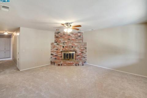 804 W Willow St, Exeter, CA 93221 photo 5