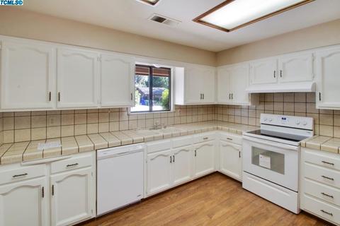 804 W Willow St, Exeter, CA 93221 photo 10