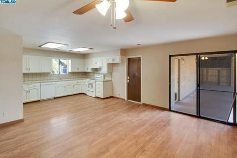 804 W Willow St, Exeter, CA 93221 photo 12