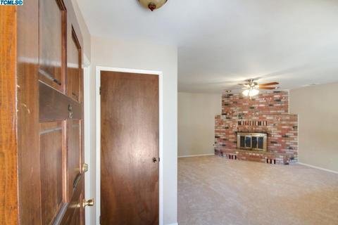 804 W Willow St, Exeter, CA 93221 photo 4