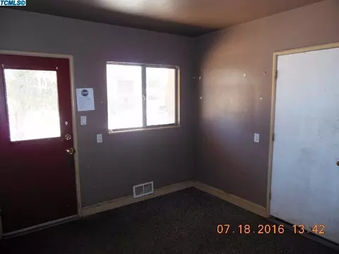 977 Windsor Dr, Tulare, CA 93274 photo 10