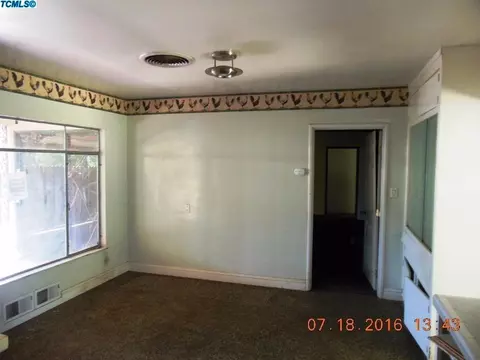 977 Windsor Dr, Tulare, CA 93274 photo 13