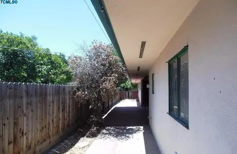 977 Windsor Dr, Tulare, CA 93274 photo 5