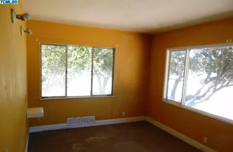 977 Windsor Dr, Tulare, CA 93274 photo 17