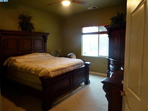 3946 E Cambridge Ave, Visalia, CA 93292 photo 31