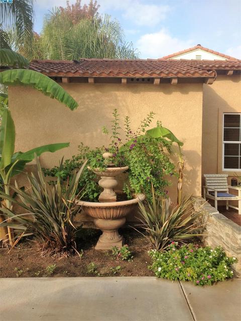 3946 E Cambridge Ave, Visalia, CA 93292 photo 4
