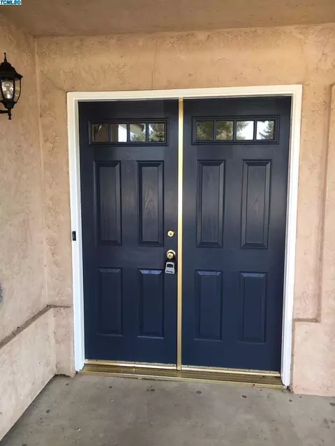 3937 E Harold Ave, Visalia, CA 93292 photo 3