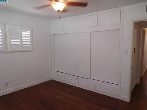 1426 W Iris Ave, Visalia, CA 93277 photo 12