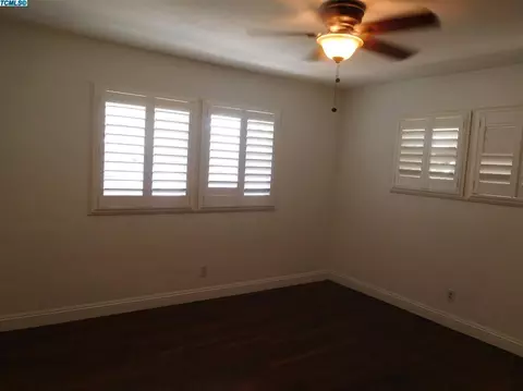 1426 W Iris Ave, Visalia, CA 93277 photo 11