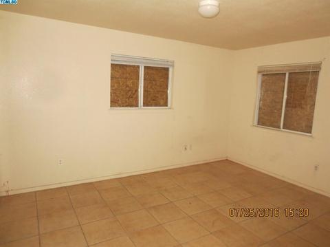 1163 E Millard Way, Dinuba, CA 93618 photo 6