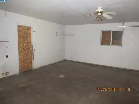 1163 E Millard Way, Dinuba, CA 93618 photo 3