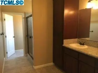 2016 E Monte Verde Ave, Visalia, CA 93292 photo 11
