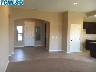 2016 E Monte Verde Ave, Visalia, CA 93292 photo 8