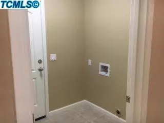 2005 E Monte Verde Ave, Visalia, CA 93292 photo 9