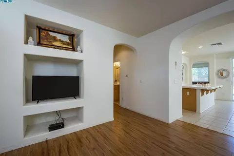 1659 Glen Dunbar Ln, Clovis, CA 93619 photo 4