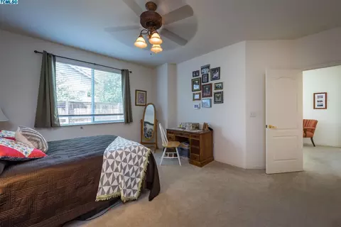 1659 Glen Dunbar Ln, Clovis, CA 93619 photo 11