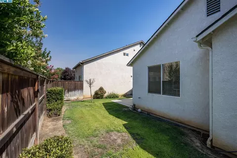 1659 Glen Dunbar Ln, Clovis, CA 93619 photo 16