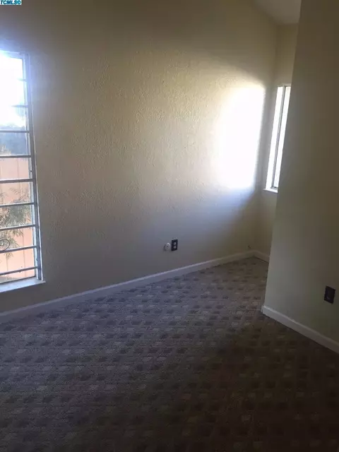 1756 E Cross Ave, Tulare, CA 93274 photo 11
