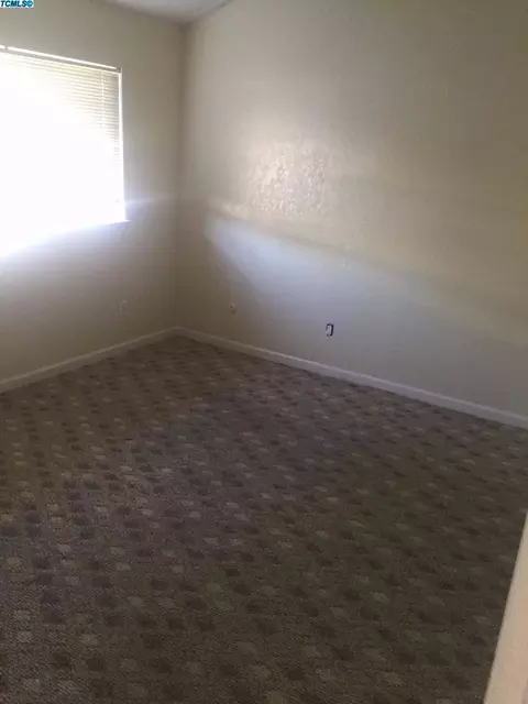 1756 E Cross Ave, Tulare, CA 93274 photo 10