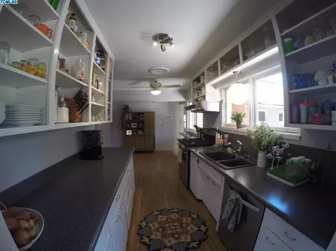 2202 E College Ave, Visalia, CA 93292 photo 56