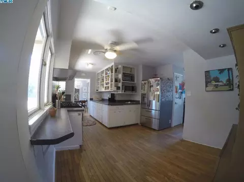 2202 E College Ave, Visalia, CA 93292 photo 57