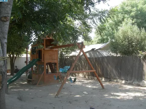2202 E College Ave, Visalia, CA 93292 photo 37