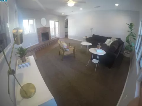 2202 E College Ave, Visalia, CA 93292 photo 22