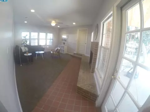 2202 E College Ave, Visalia, CA 93292 photo 21