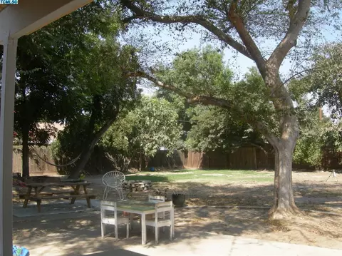 2202 E College Ave, Visalia, CA 93292 photo 32