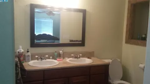 2075 Hatch Ave, Tulare, CA 93274 photo 9