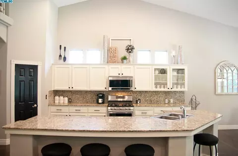 1141 E Arlen Ave, Visalia, CA 93292 photo 19