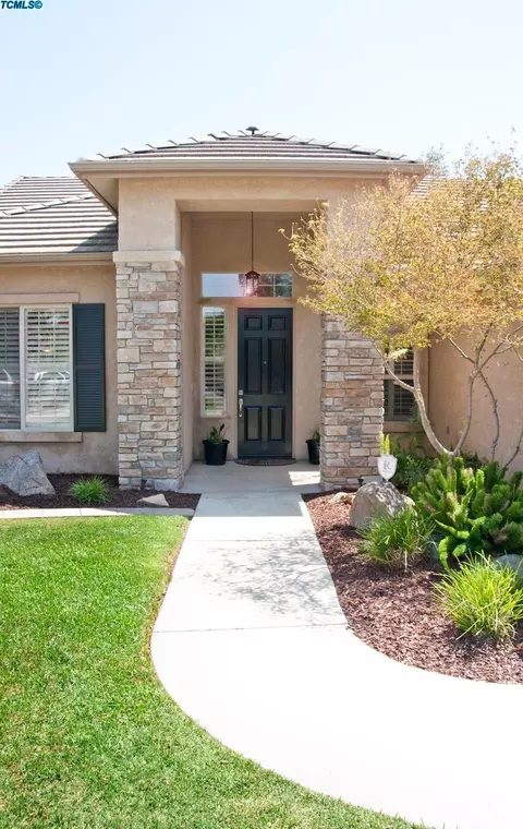 1141 E Arlen Ave, Visalia, CA 93292 photo 4