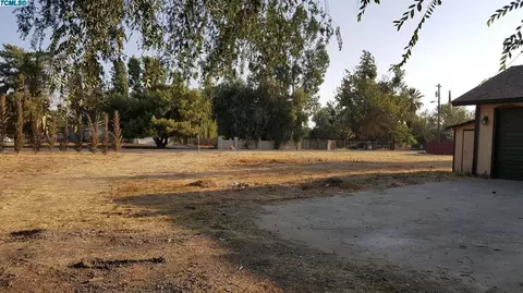 13524 18th Ave, Lemoore, CA 93245 photo 2