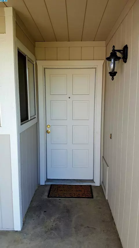 1424 Joyce Pl, Exeter, CA 93221 photo 2