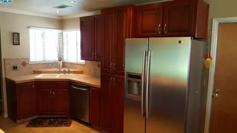 1424 Joyce Pl, Exeter, CA 93221 photo 5