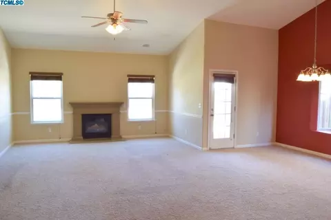 346 E Beech Ave, Reedley, CA 93654 photo 4