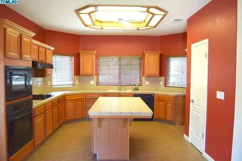 346 E Beech Ave, Reedley, CA 93654 photo 7